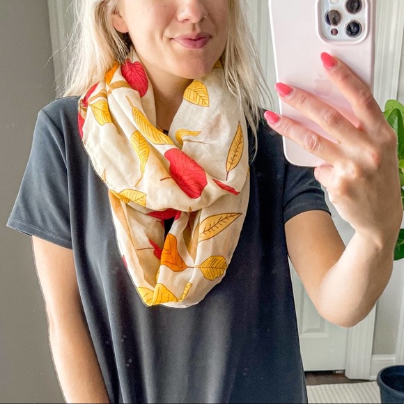 Icon Collection Autumn Leaf Print Infinity Scarf - Picture 1 of 6